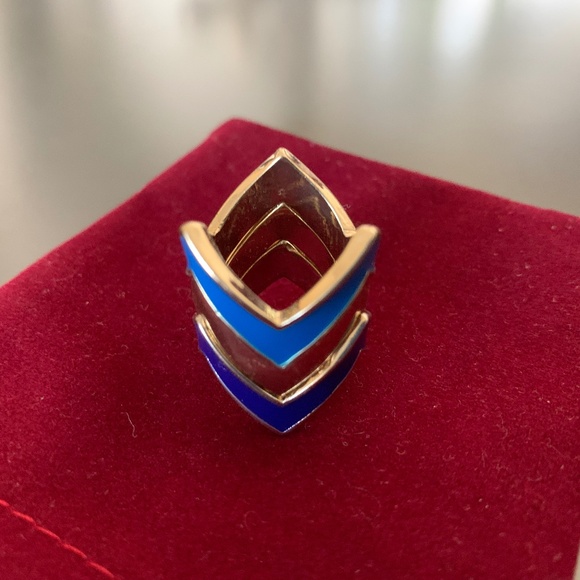 Geometric Chevron Enamel Statement Ring Size 6 – Gold-Tone with Blue Stripes - Picture 3 of 6